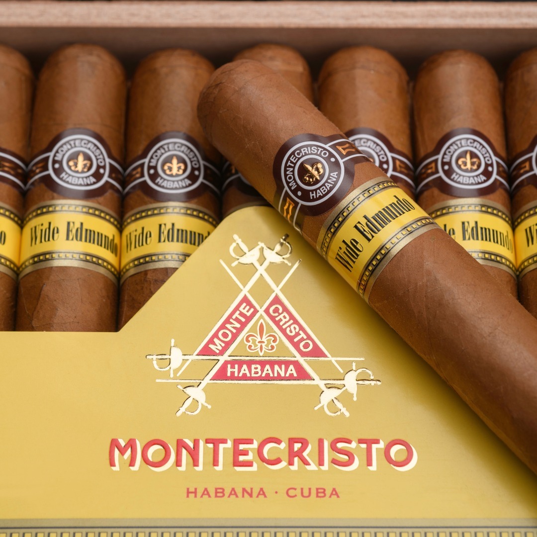 cuban-cigars-cabo-cigar-roller-2